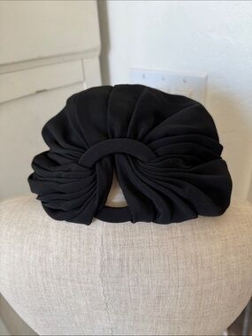Vintage Frank Olive hat turban